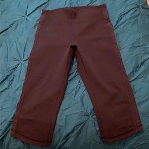 Cropped lulu lemon leggings